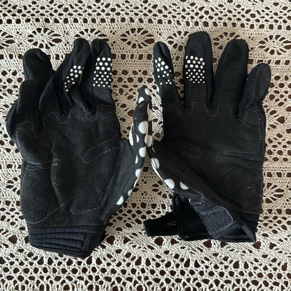 Fox DirtPaw Moto Riding Gloves - Picture 2 of 3